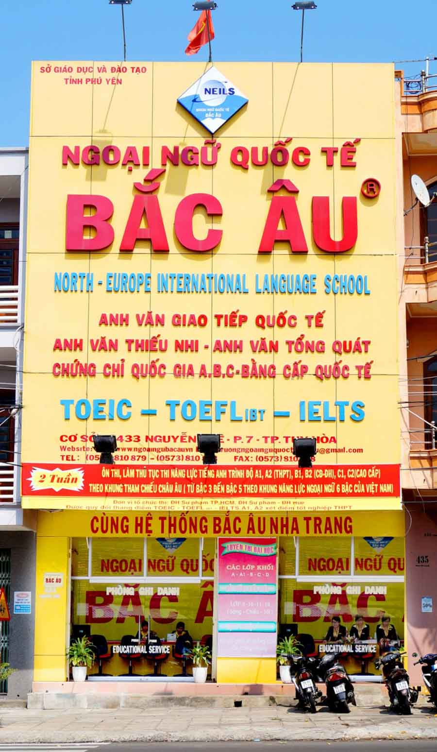 Biển Hiệu Trung Tâm Ngoại Ngữ Đẹp