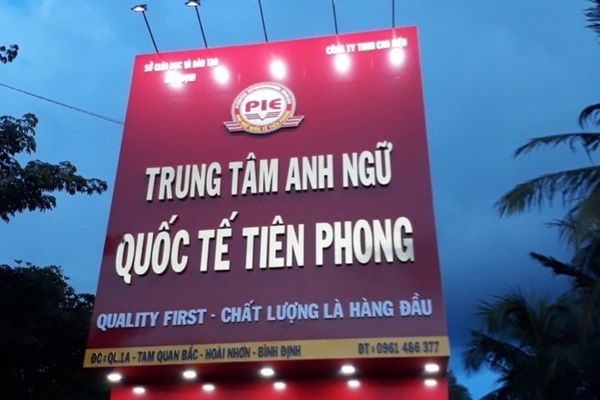 Mẫu Biển Hiệu Trung Tâm Ngoại Ngữ Đẹp