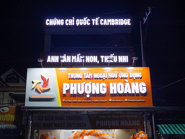Mẫu Biển Hiệu Trung Tâm Ngoại Ngữ Đẹp Năm 2026