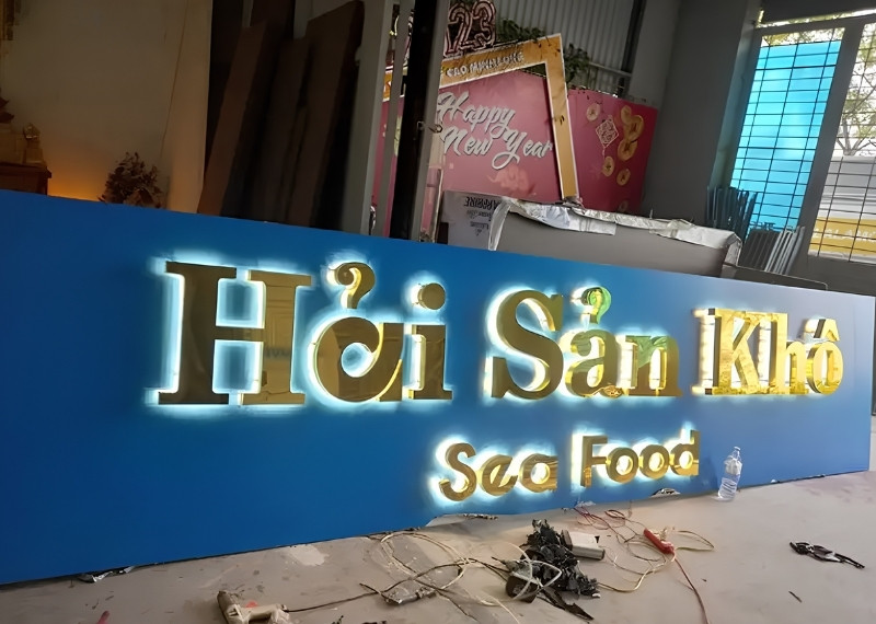 Thi Công Bảng Hiệu Hải Sản Đẹp