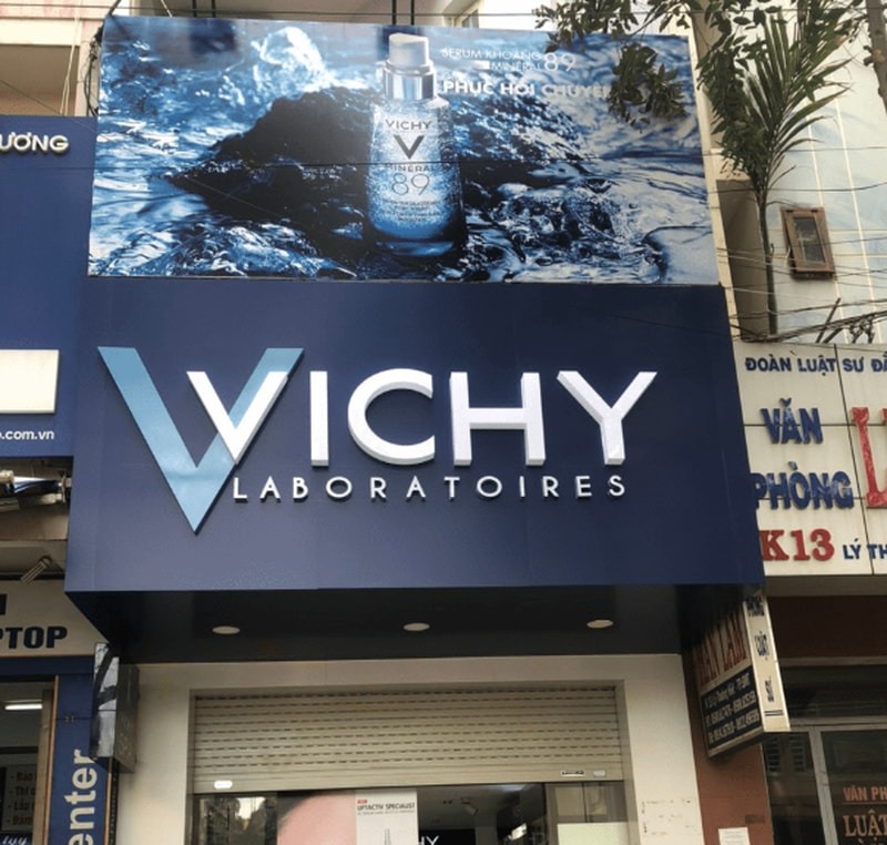 Thi Công Bảng Hiệu Shop Mỹ Phẩm Đẹp
