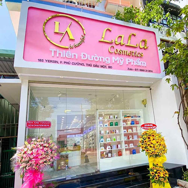 Mẫu Bảng Hiệu Shop Mỹ Phẩm Đẹp Năm 2026