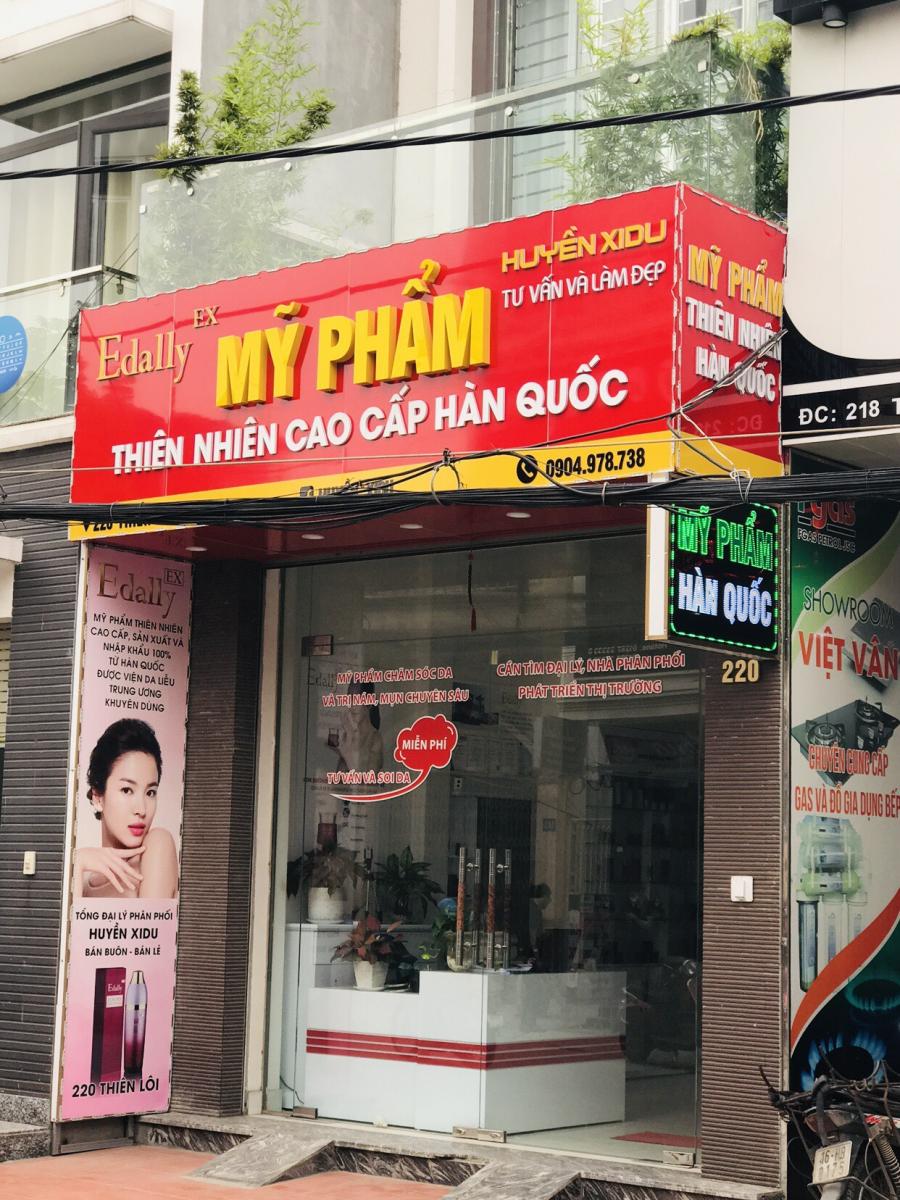 Mẫu Bảng Hiệu Shop Mỹ Phẩm Đẹp Năm 2026