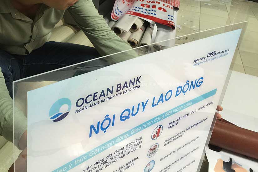 Thi Công Biển Mica Treo Tường Đẹp