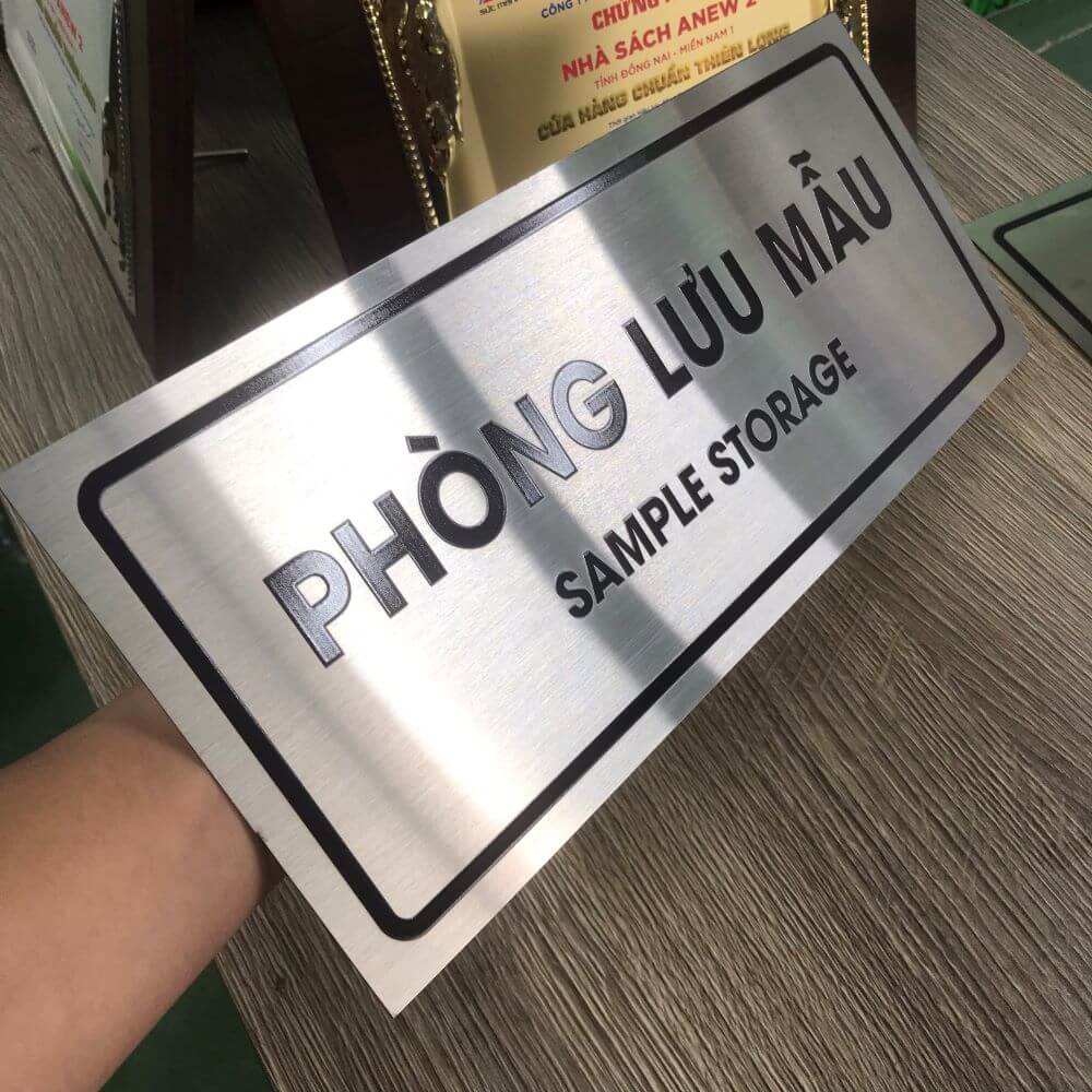 Thiết Kế Biển Mica Treo Tường Đẹp