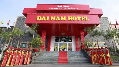 Thi Công Bảng Tên Khách Sạn Đẹp
