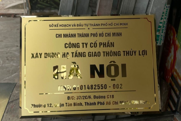 Làm Bảng Hiệu Inox Vàng Gương TPHCM