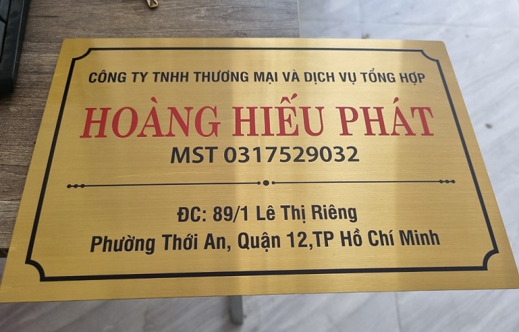 Mẫu Bảng Hiệu Inox Vàng Gương Đẹp Năm 2026