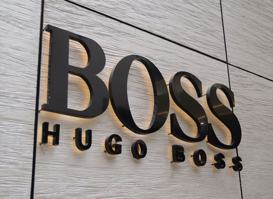 Thiết Kế Logo Chữ Nổi Mica 