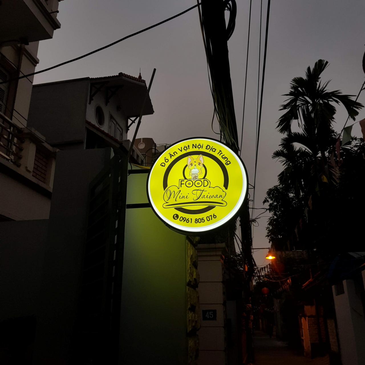 Hộp Đèn Hút Nổi Bình Thạnh