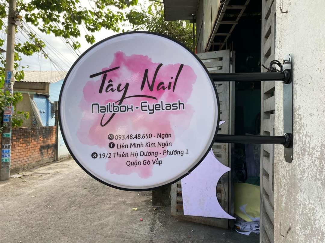 Hộp Đèn Hút Nổi Quận 1