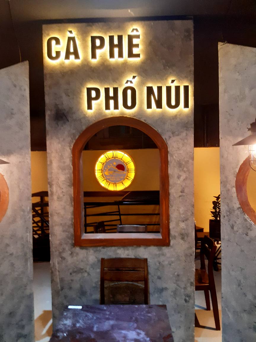 Làm Bảng Hiệu Đèn LED