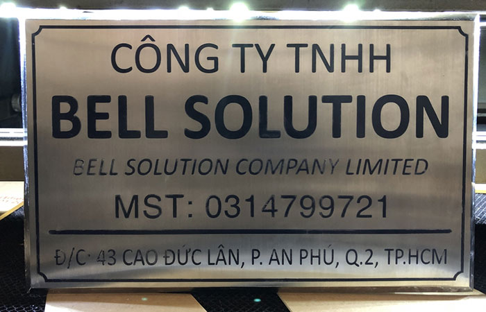 Bảng hiệu inox ăn mòn