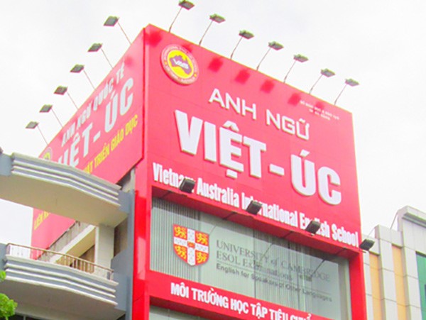 Biển quảng cáo trung tâm ngoại ngữ