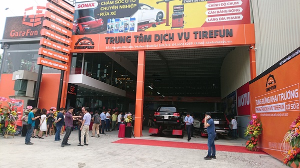 Mẫu Biển Quảng Cáo Xe Du Lịch Đẹp Và Hiệu Quả