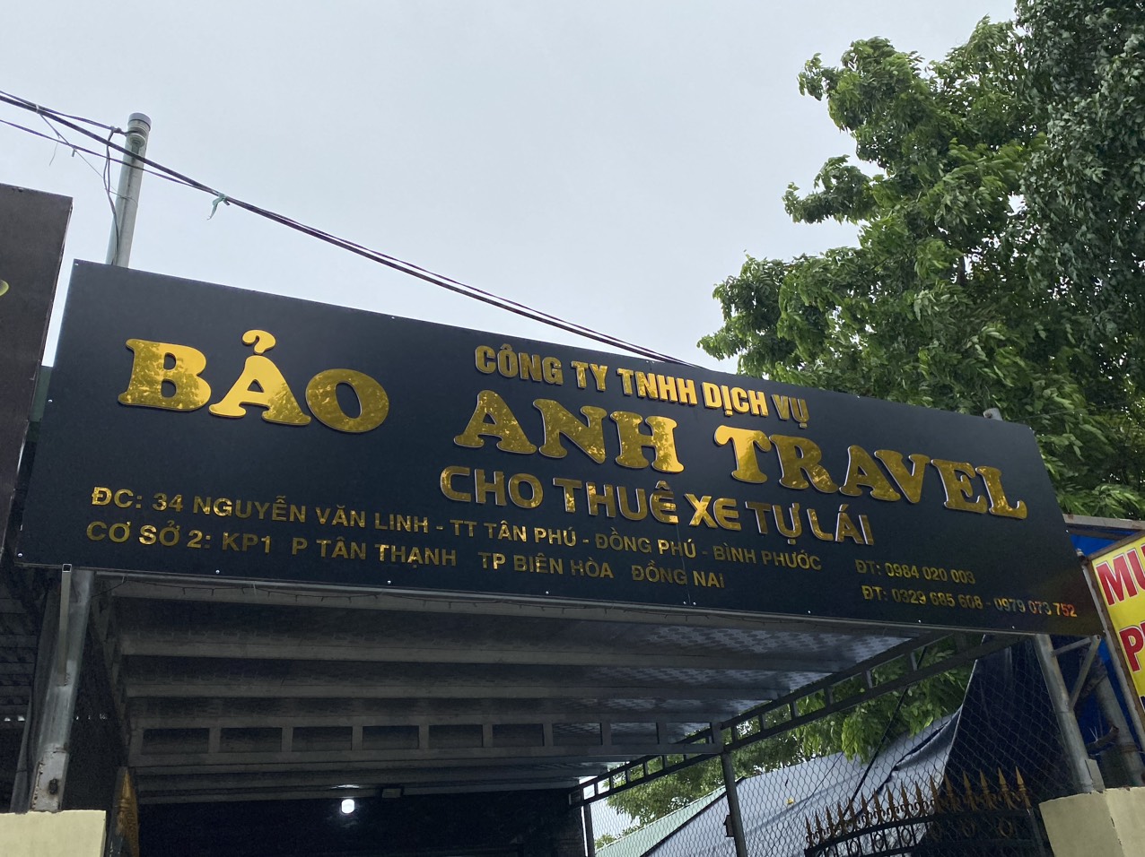 Mẫu Biển Quảng Cáo Xe Du Lịch Đẹp Và Hiệu Quả