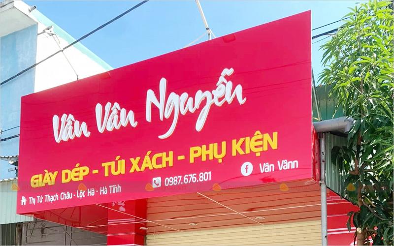 Bảng hiệu shop phụ kiện