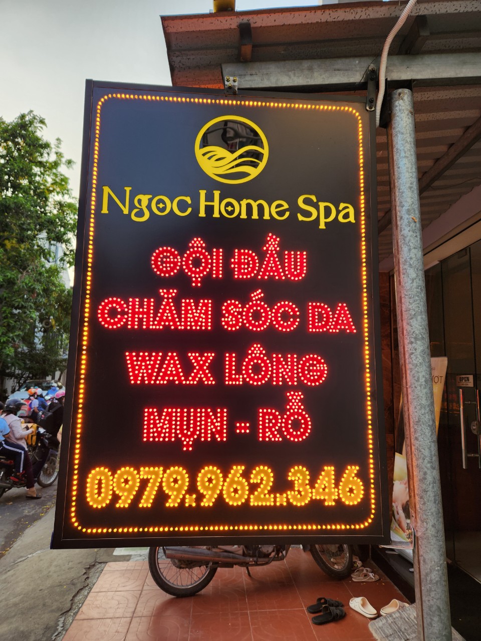Bảng Hiệu Quảng Cáo LED