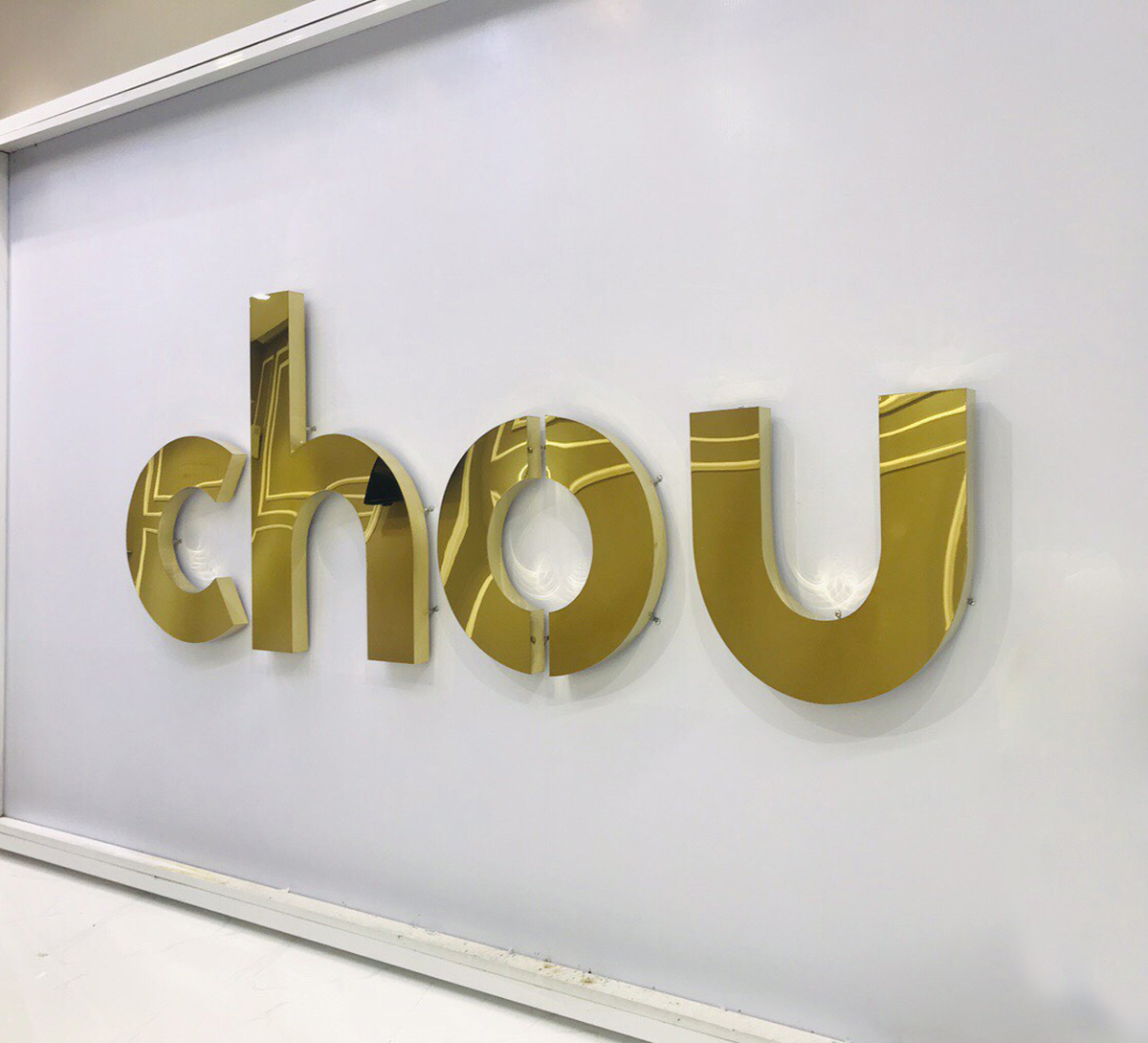 Chữ inox vàng gương