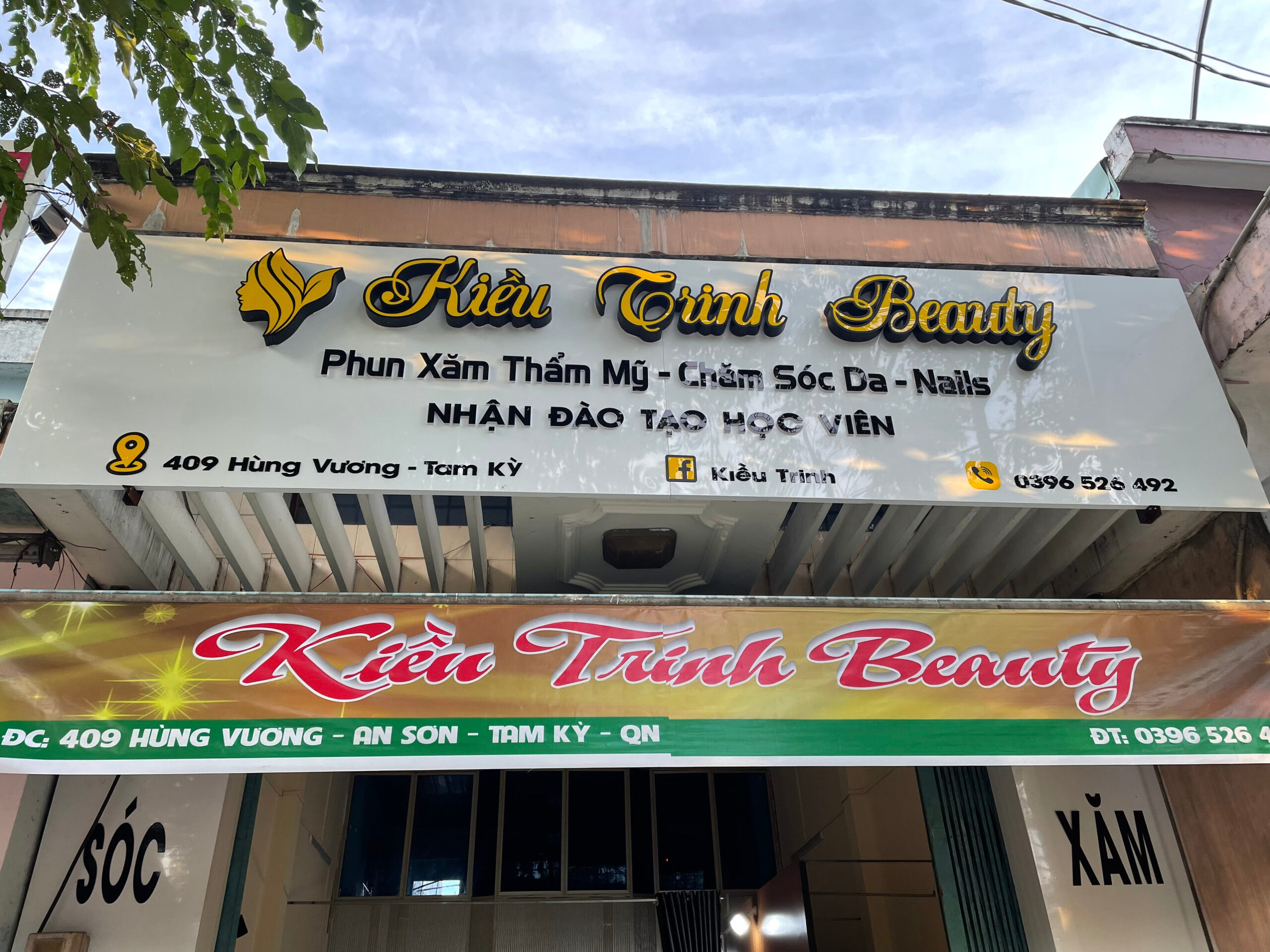 Gia công biển quảng cáo