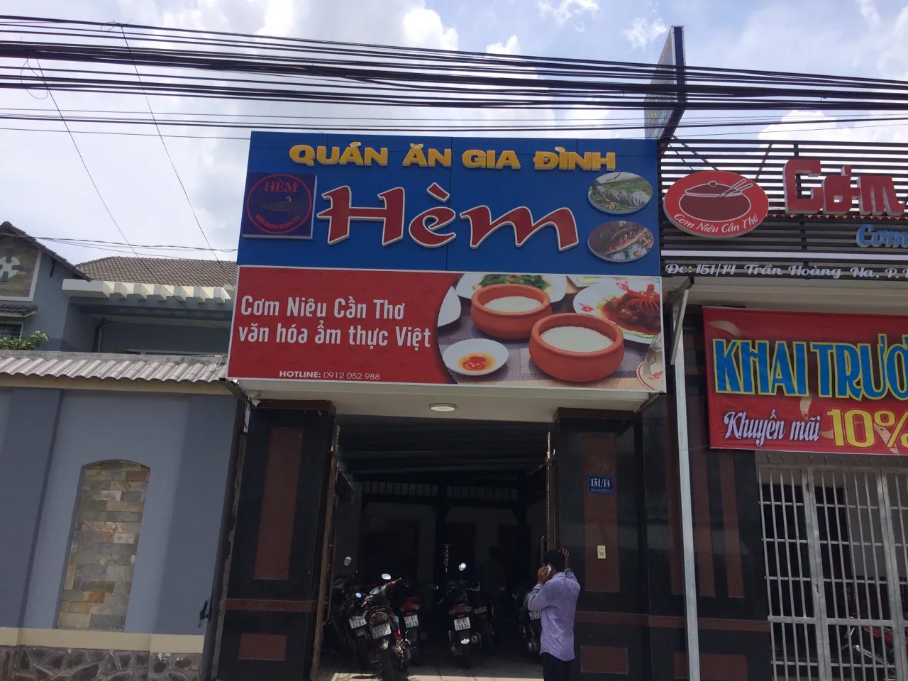 Thiết kế bảng hiệu quán ăn