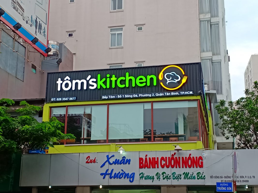 Thiết kế bảng hiệu quán ăn