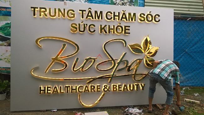 Làm bảng hiệu giá rẻ TP.HCM