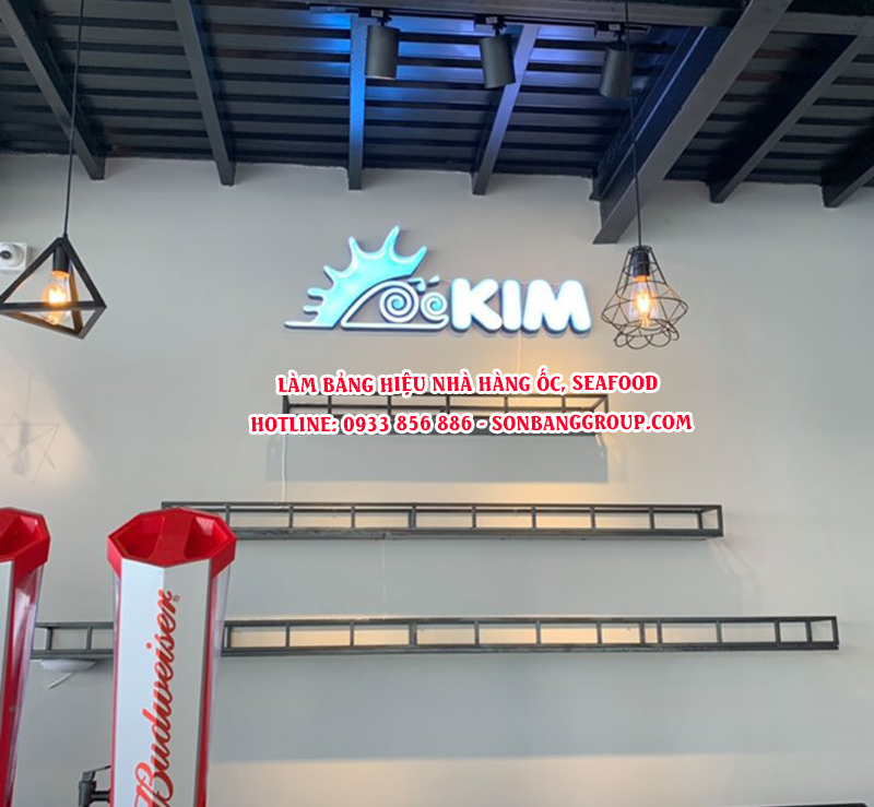 Chữ nổi mica dán tường