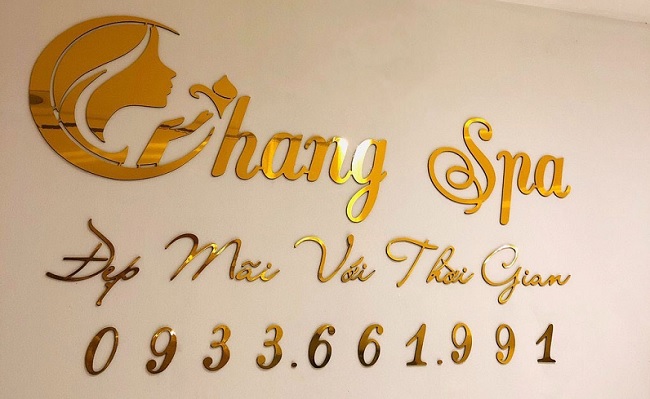 Chữ nổi mica dán tường