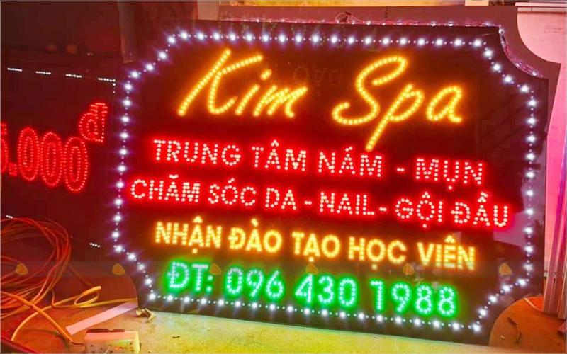 Bảng hiệu đèn LED spa