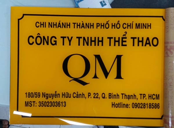 Làm biển mica công ty