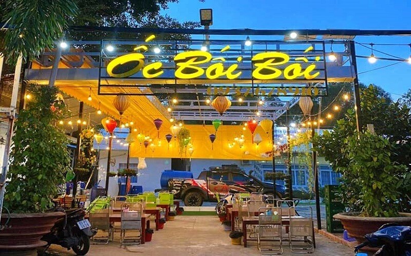 Biển quảng cáo khung sắt