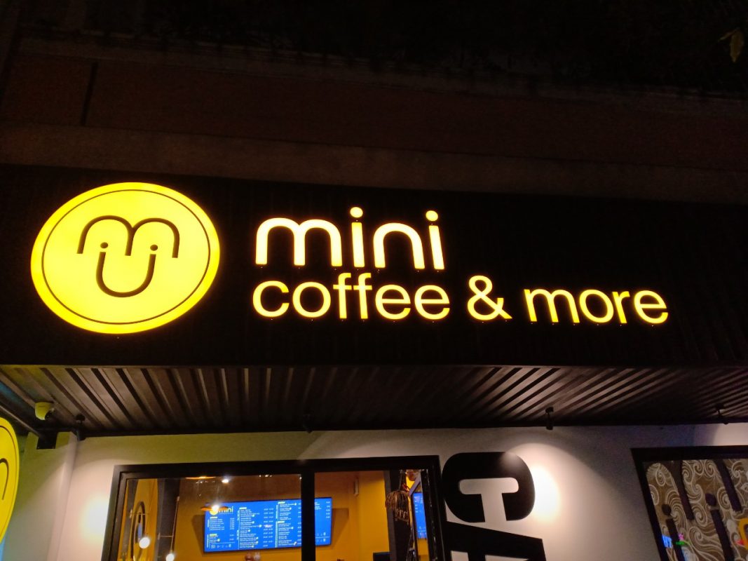Chữ Mica Nổi Đèn LED