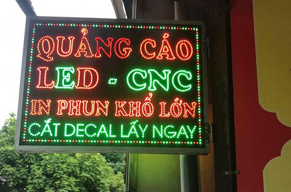 Làm biển LED quảng cáo