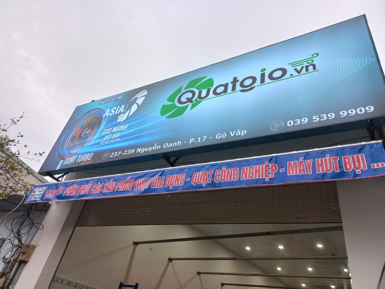 Bảng quảng cáo hộp đèn