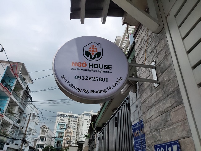 Mẫu biển quảng cáo treo đẹp