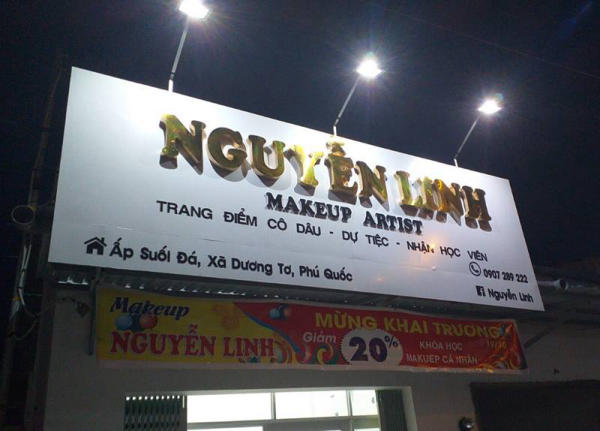 Thiết kế bảng hiệu makeup chuyên nghiệp