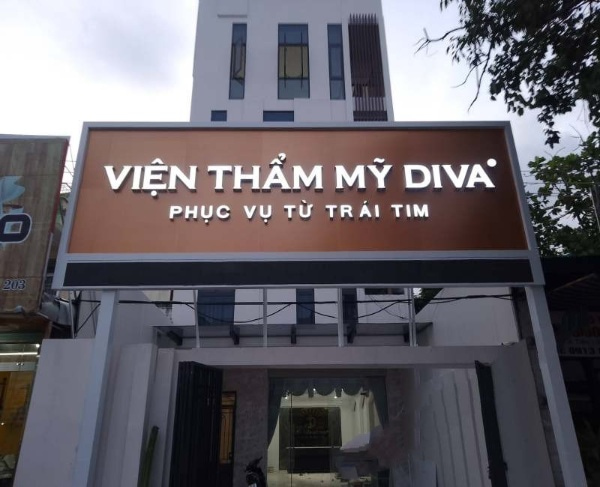 Biển hiệu phun xăm thẩm mỹ đẹp
