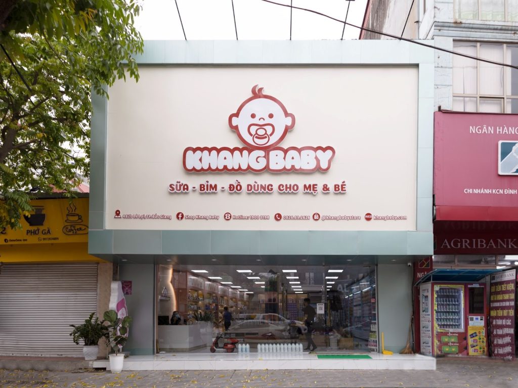 Biển quảng cáo shop mẹ và bé
