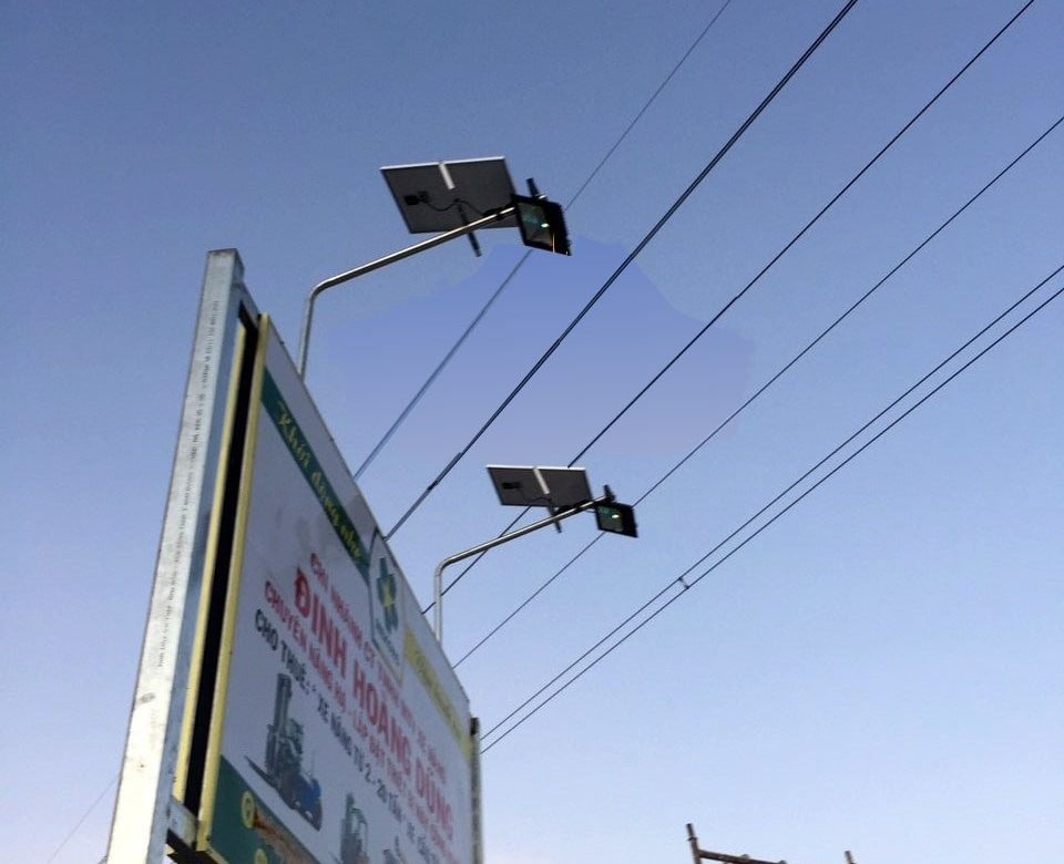Đèn LED Gắn Biển Quảng Cáo