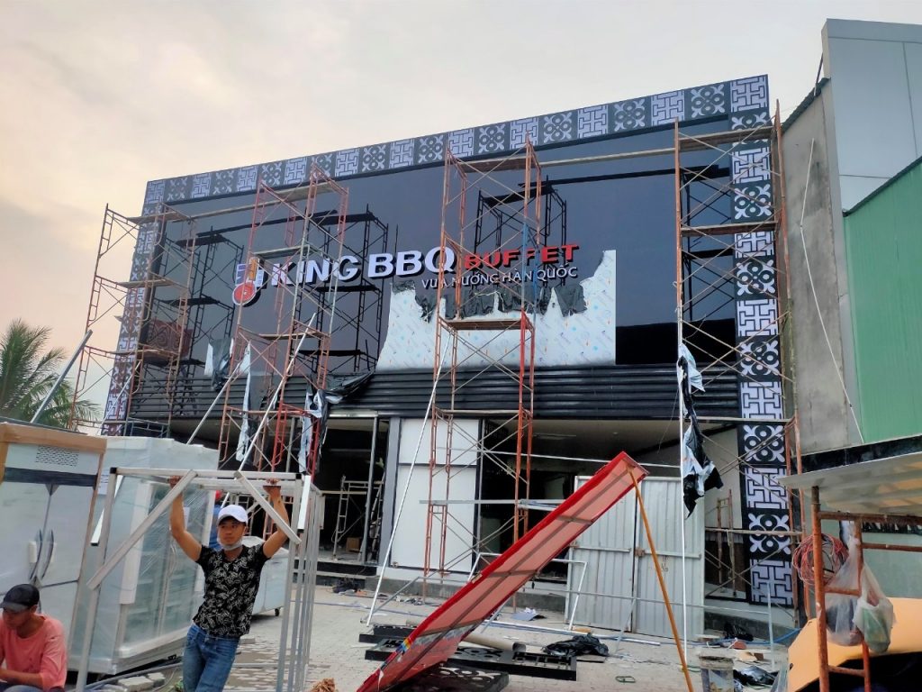 Thi công biển hiệu quảng cáo chuyên nghiệp tại TP.HCM