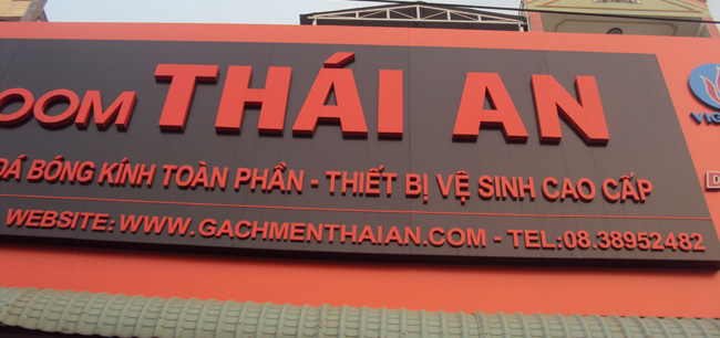 Bảng hiệu alu chữ nổi giá rẻ