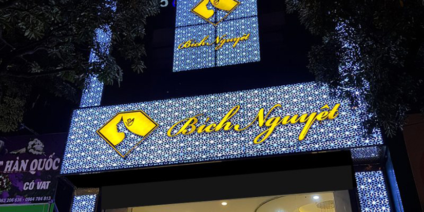 Những mẫu bảng hiệu spa đẹp
