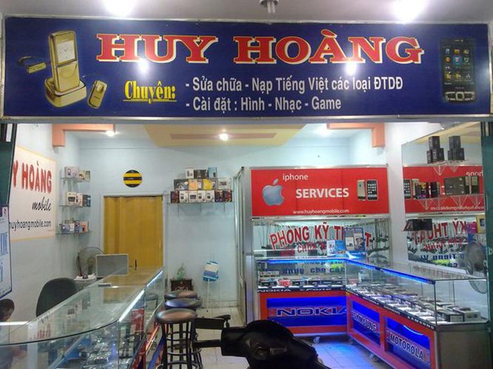 Bảng hiệu tiệm điện thoại