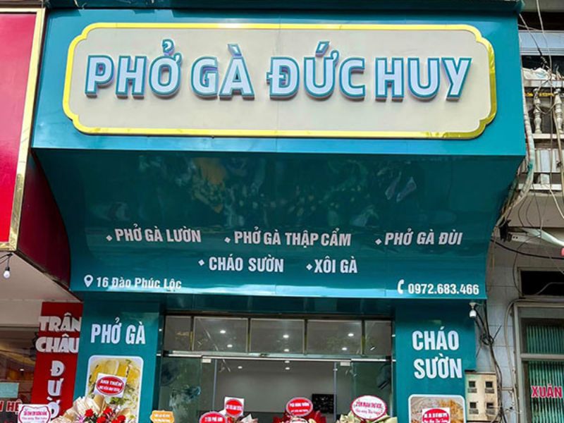 Biển quảng cáo quán phở