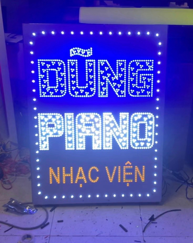 Bảng hiệu LED ruồi