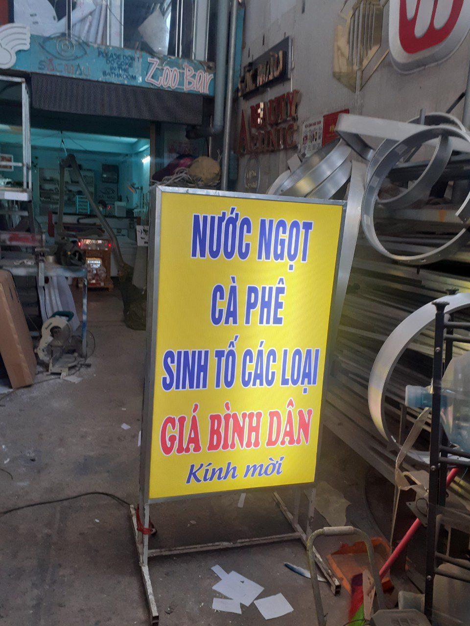 Biển quảng cáo hộp đèn Hiflex