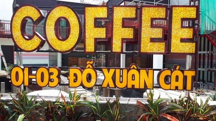 Hộp đèn bảng hiệu quảng cáo