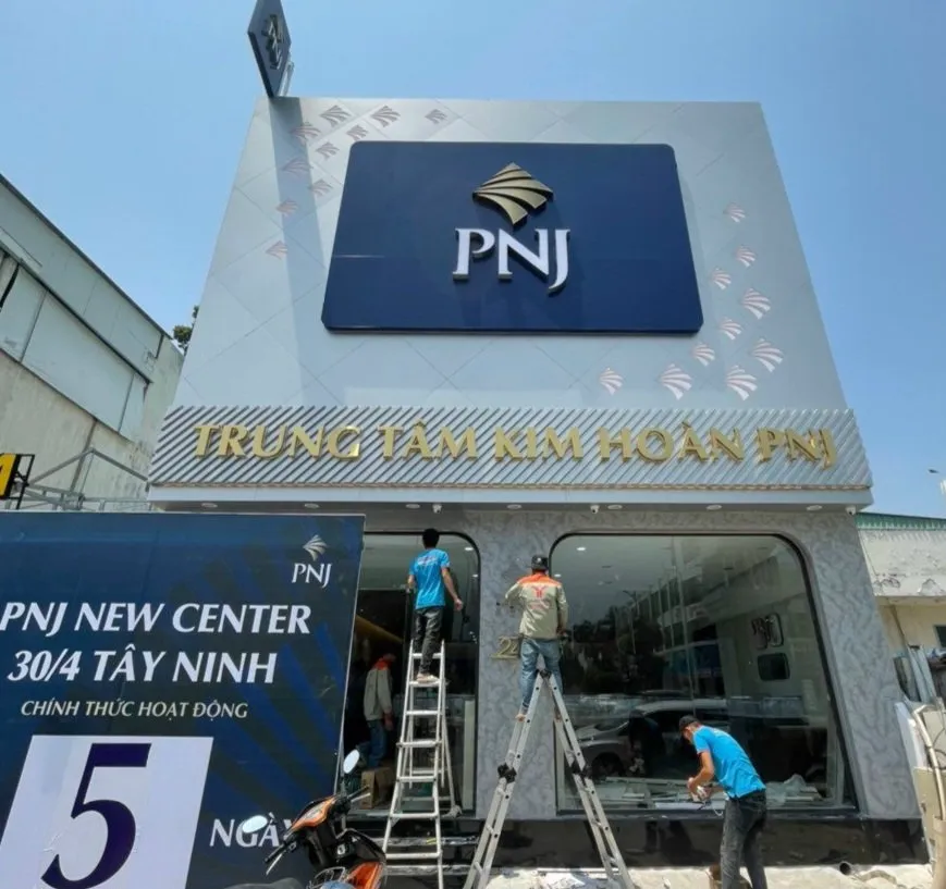 Mẫu bảng hiệu quảng cáo đẹp, ấn tượng và hiệu quả cao