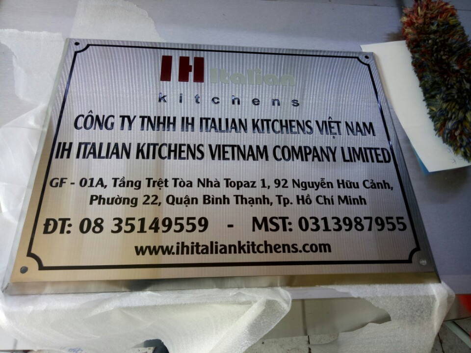 Làm biển hiệu công ty TP.HCM